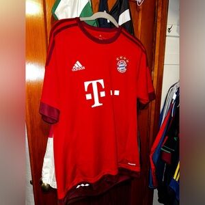 2015/16 Bayern Munchen adidas home jersey